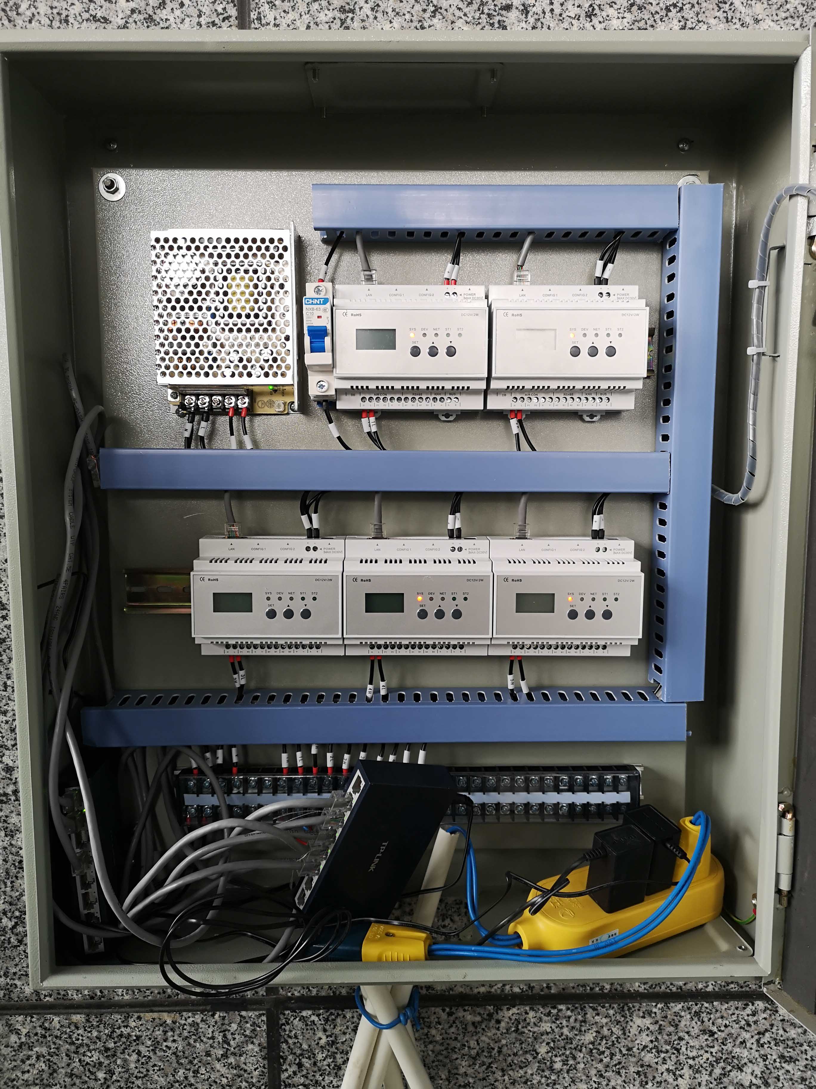 辦公室多聯(lián)機(jī)遠(yuǎn)程控制(博世辦公室空調(diào)節(jié)能系統(tǒng)